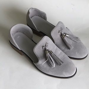 gray cut out tassel shoes